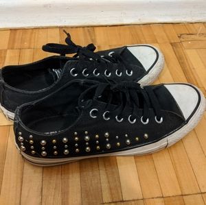 STUDDED CONVERSE SHOES